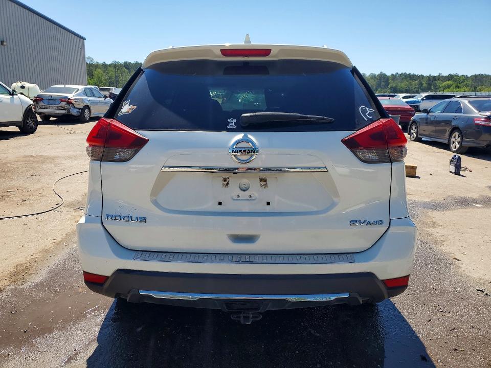 2018 Nissan Rogue მანქანა იყიდება აუქციონზე, vin: 5N1AT2MV1JC773360, აუქციონის ნომერი: 53768436