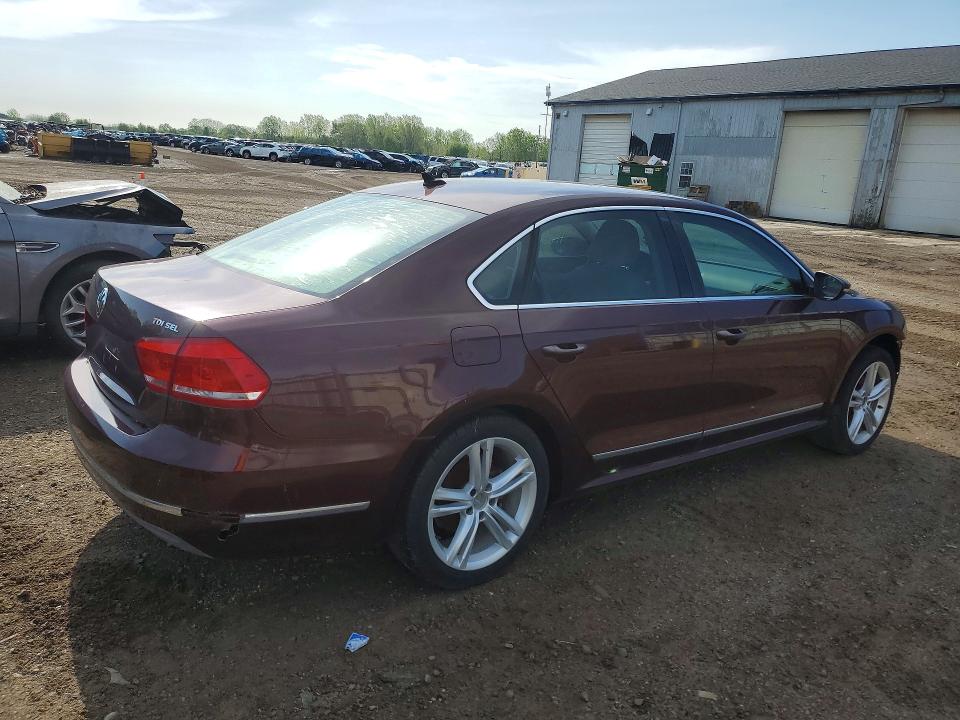54243766 :رقم المزاد ، 1VWCN7A34CC049525 vin ، 2012 Volkswagen Passat مزاد بيع