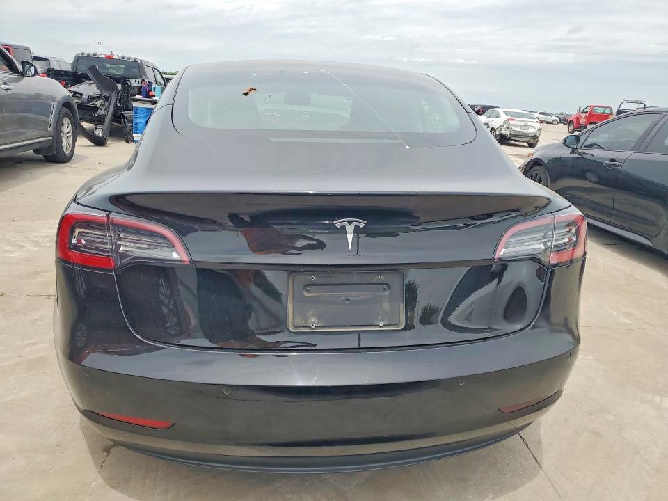 52085486 :رقم المزاد ، 5YJ3E1EA6MF064413 vin ، 2021 Tesla Model 3 مزاد بيع