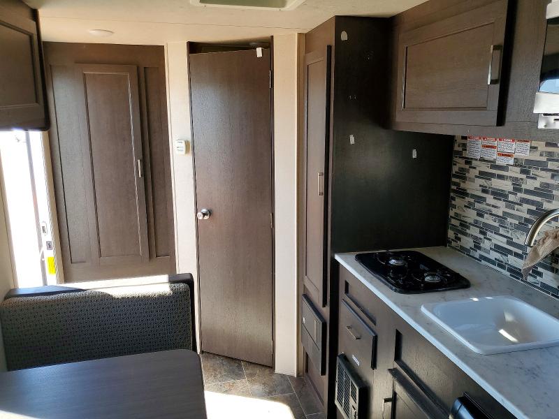 Продаж на аукціоні авто 2019 Foresriver Wildwood 177rb, vin: 4X4TWDT13KE033341, номер лоту: 52082576