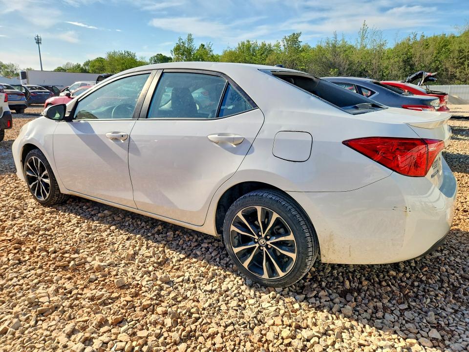 52444186 :رقم المزاد ، 5YFBURHE3HP623308 vin ، 2017 Toyota Corolla مزاد بيع