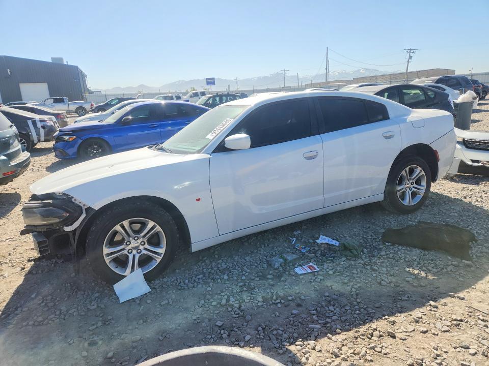 2015 Dodge Charger მანქანა იყიდება აუქციონზე, vin: 2C3CDXBG3FH870645, აუქციონის ნომერი: 53443646
