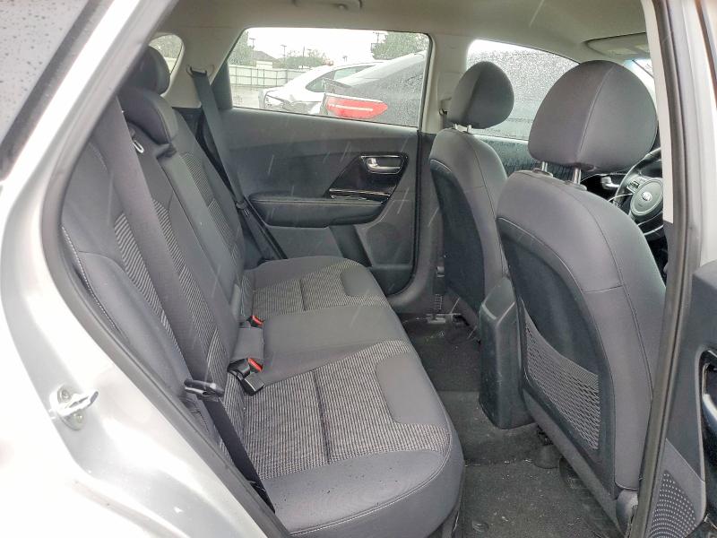 53614786 :رقم المزاد ، KNDCB3LC7L5374692 vin ، 2020 Kia Niro مزاد بيع