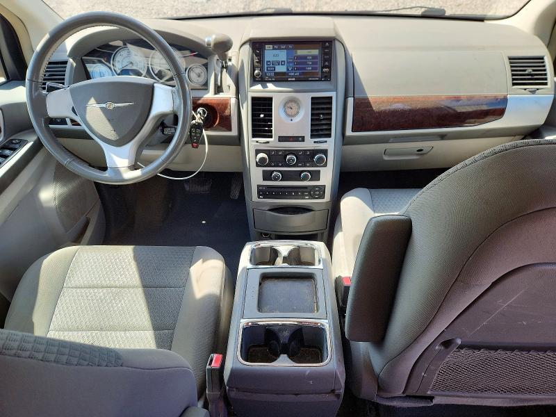 2010 Chrysler Town & Country მანქანა იყიდება აუქციონზე, vin: 2A4RR5DX4AR475038, აუქციონის ნომერი: 53213936