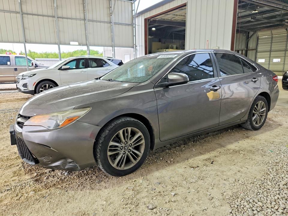 52680316 :رقم المزاد ، 4T1BF1FK6HU375574 vin ، 2017 Toyota Camry مزاد بيع