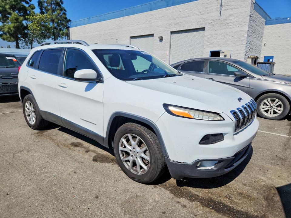 52439876 :رقم المزاد ، 1C4PJLCB7GW173015 vin ، 2016 Jeep Cherokee مزاد بيع