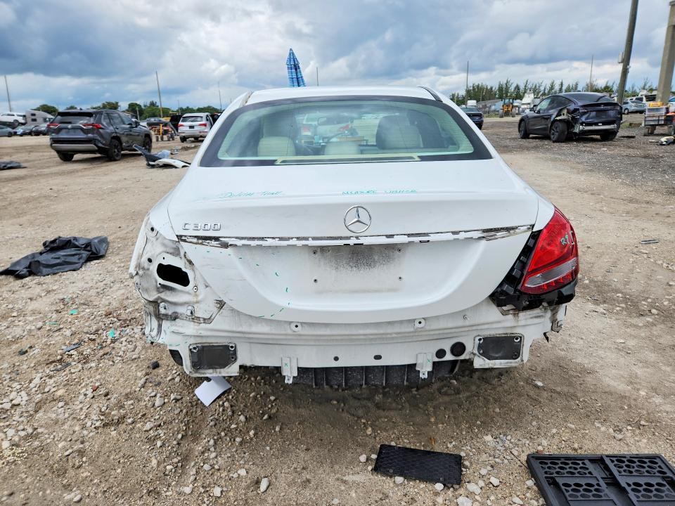 Продаж на аукціоні авто 2016 Mercedes-benz C, vin: 55SWF4JB8GU173999, номер лоту: 55356116