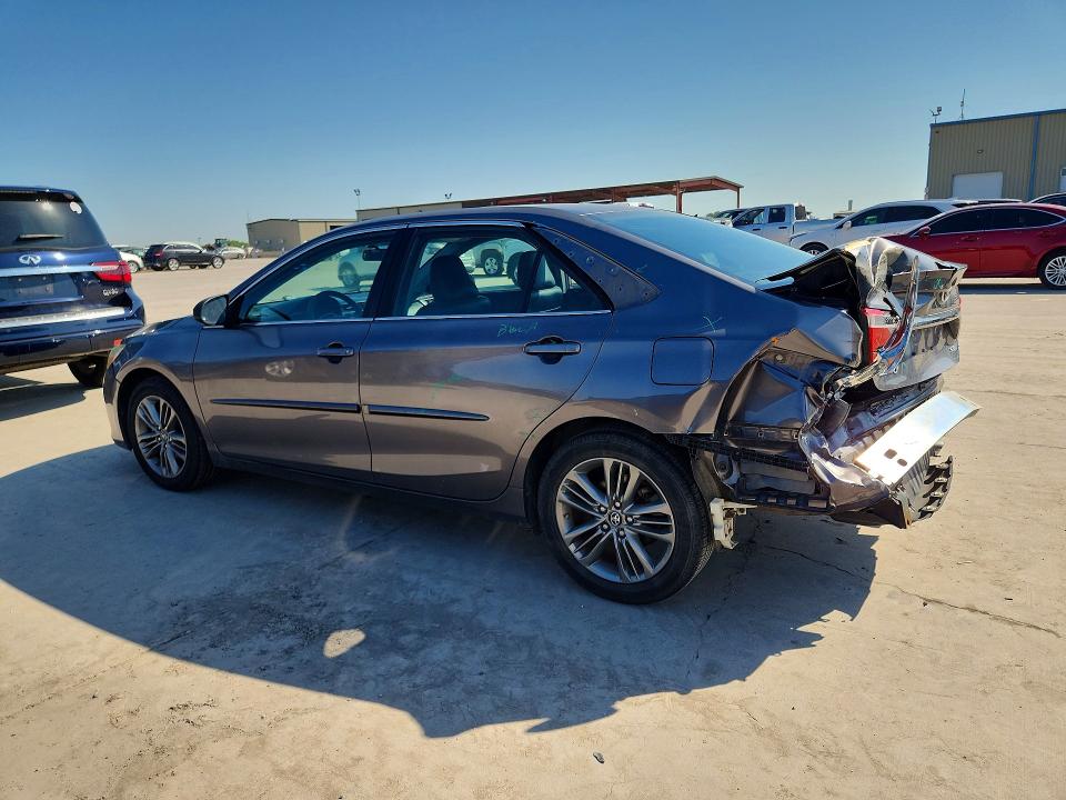 53276236 :رقم المزاد ، 4T1BF1FK4HU367473 vin ، 2017 Toyota Camry مزاد بيع