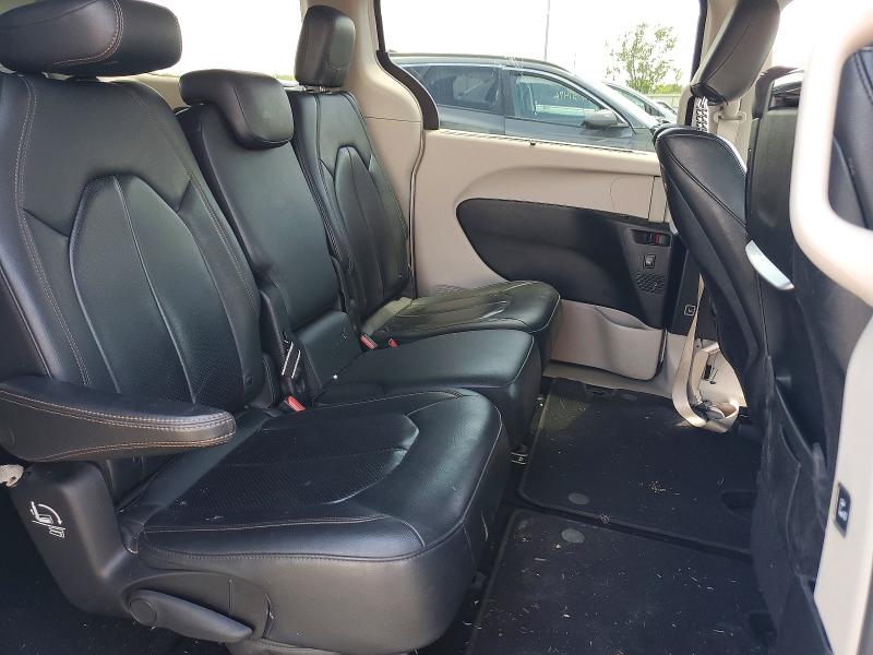 54388916 :رقم المزاد ، 2C4RC1EG8HR644003 vin ، 2017 Chrysler Pacifica مزاد بيع