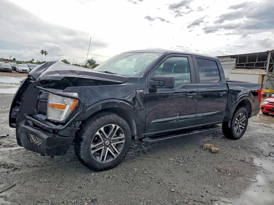 54591566 :رقم المزاد ، 1FTEW1CP3NFA11596 vin ، 2022 Ford F150 مزاد بيع