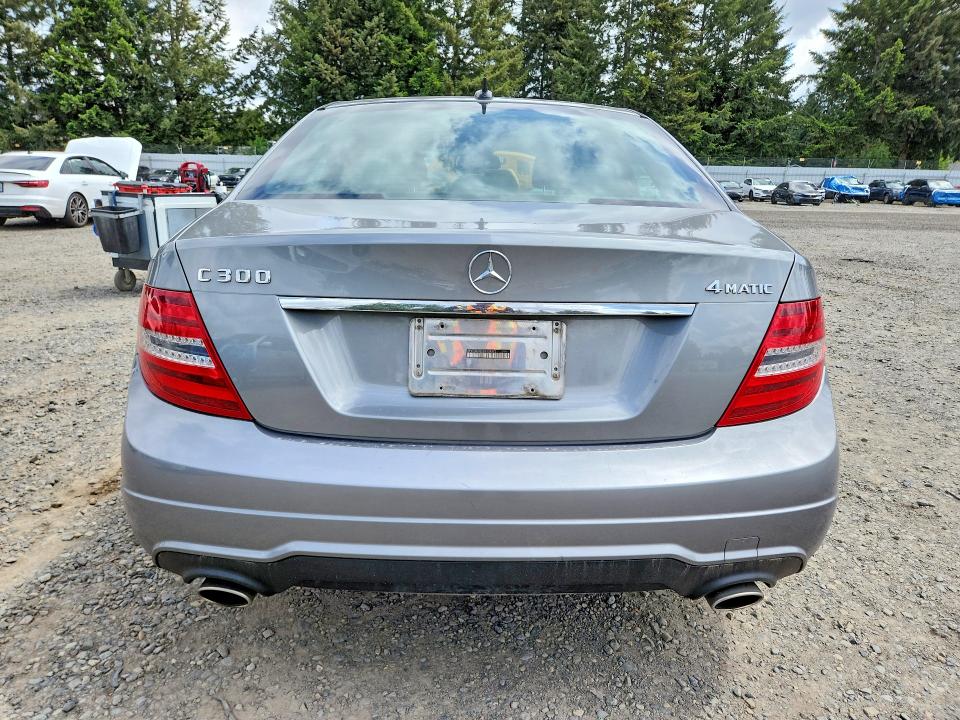 2014 Mercedes-benz C მანქანა იყიდება აუქციონზე, vin: WDDGF8AB5EA939972, აუქციონის ნომერი: 54433946
