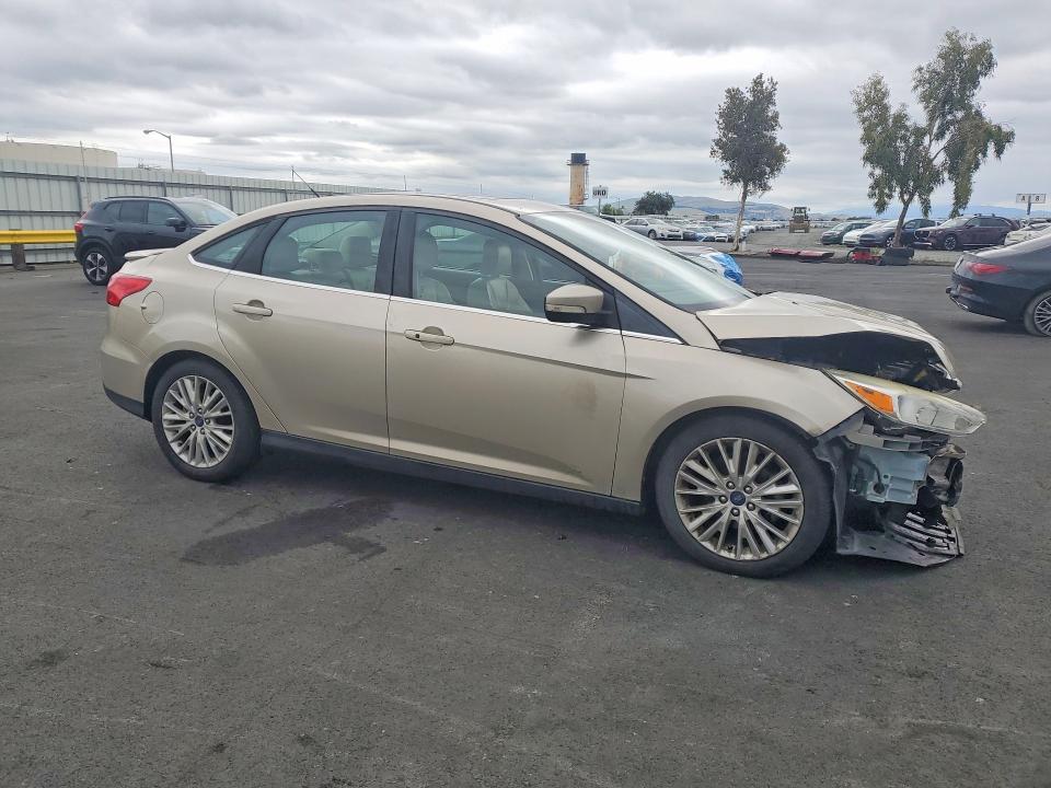 52591366 :رقم المزاد ، 1FADP3J26HL287830 vin ، 2017 Ford Focus مزاد بيع