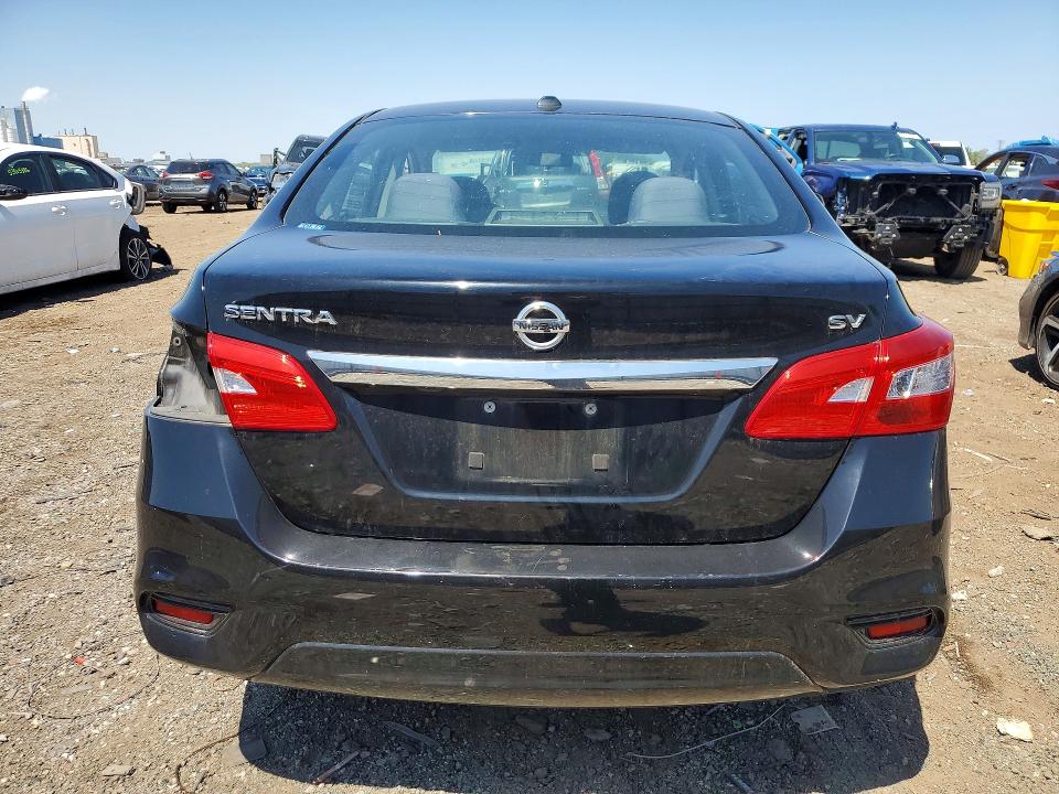 Продажа на аукционе авто 2018 Nissan Sentra, vin: 3N1AB7AP0JY305124, номер лота: 52893916