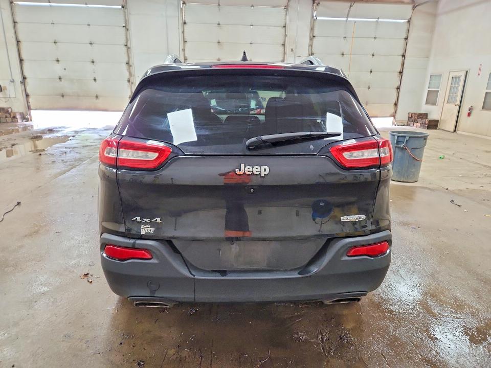 53625876 :رقم المزاد ، 1C4PJMCS0GW139679 vin ، 2016 Jeep Cherokee مزاد بيع