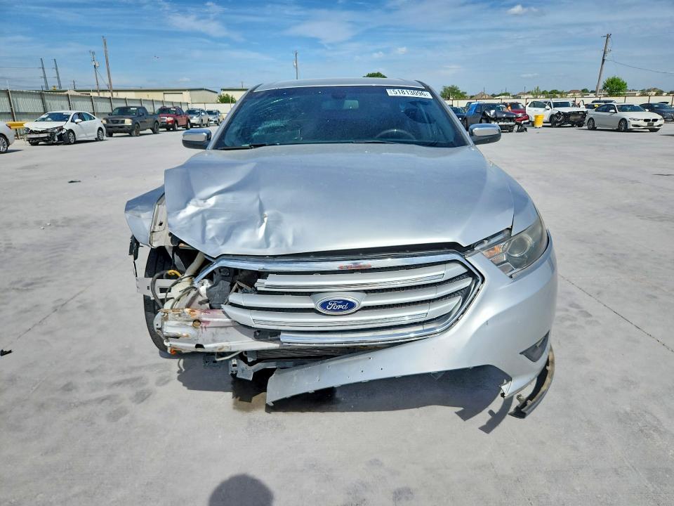 Продажа на аукционе авто 2015 Ford Taurus, vin: 1FAHP2F82FG152231, номер лота: 51813096