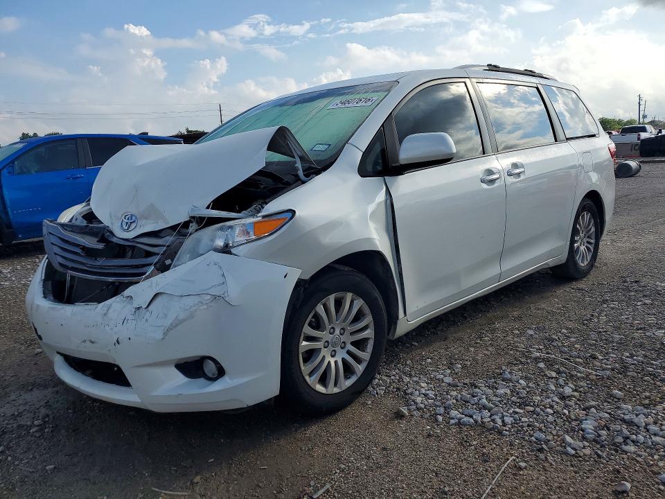 2017 Toyota Sienna მანქანა იყიდება აუქციონზე, vin: 5TDYZ3DC7HS867113, აუქციონის ნომერი: 54607616