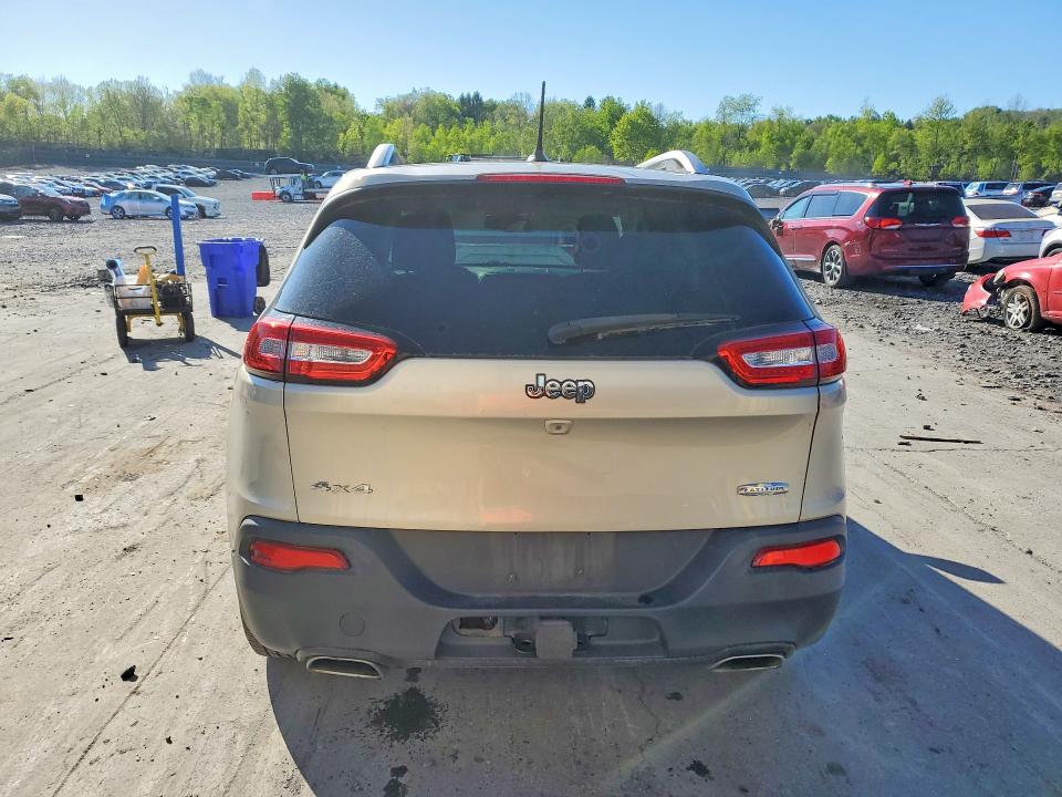 53266426 :رقم المزاد ، 1C4PJMCS0FW501265 vin ، 2015 Jeep Cherokee مزاد بيع