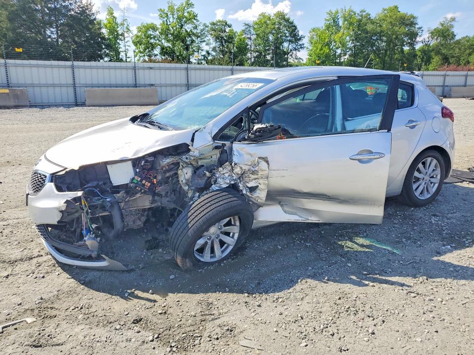 2014 Kia Forte მანქანა იყიდება აუქციონზე, vin: KNAFX5A89E5195370, აუქციონის ნომერი: 54399266