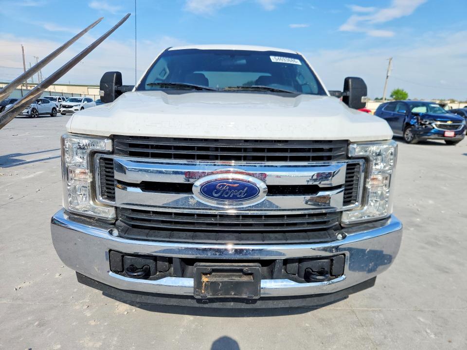 54693686 :رقم المزاد ، 1FT7W2AT6JEB50166 vin ، 2018 Ford F250 مزاد بيع