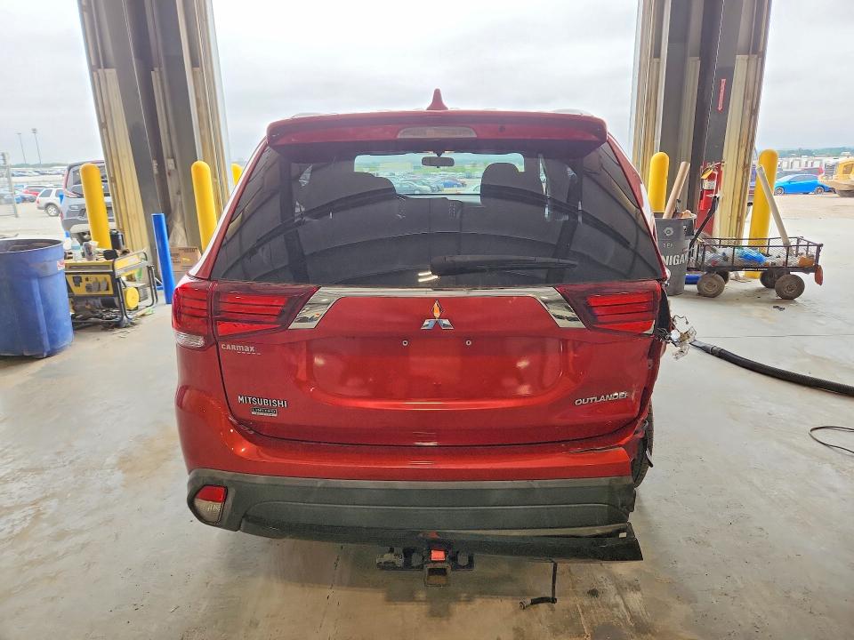 2018 Mitsubishi Outlander მანქანა იყიდება აუქციონზე, vin: JA4AZ3A38JZ029130, აუქციონის ნომერი: 54086796