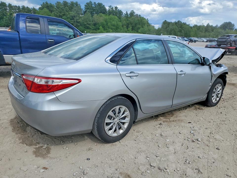 54487726 :رقم المزاد ، 4T1BF1FK0HU454657 vin ، 2017 Toyota Camry مزاد بيع