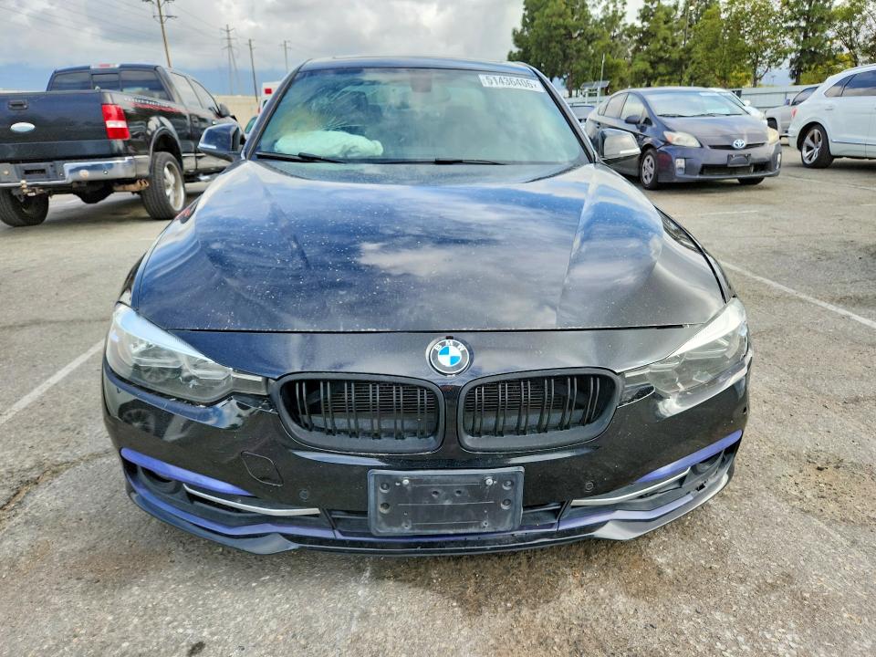 51436406 :رقم المزاد ، WBA8E3G52GNU02443 vin ، 2016 Bmw 328 مزاد بيع