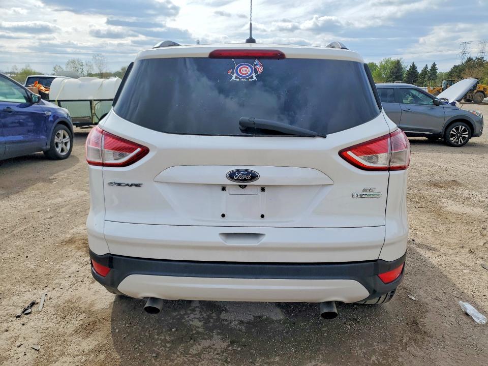 52405616 :رقم المزاد ، 1FMCU0GX8FUA05349 vin ، 2015 Ford Escape مزاد بيع