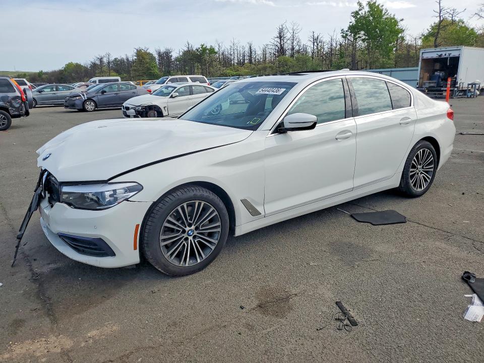54440436 :رقم المزاد ، WBAJA7C54KWW25693 vin ، 2019 Bmw 530 مزاد بيع