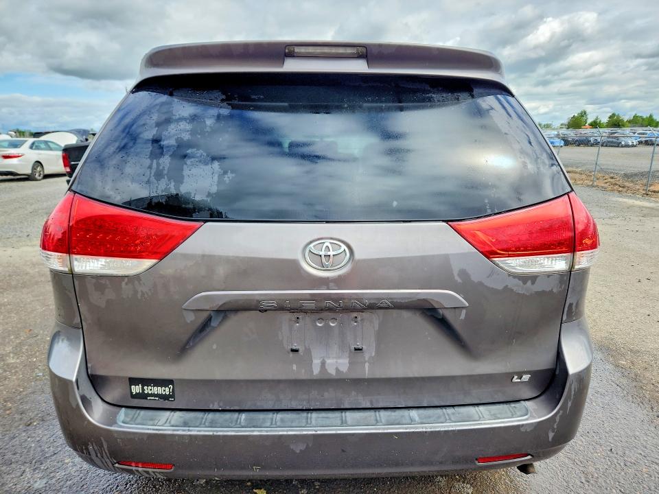 Продаж на аукціоні авто 2014 Toyota Sienna, vin: 5TDKK3DC5ES435691, номер лоту: 53133716