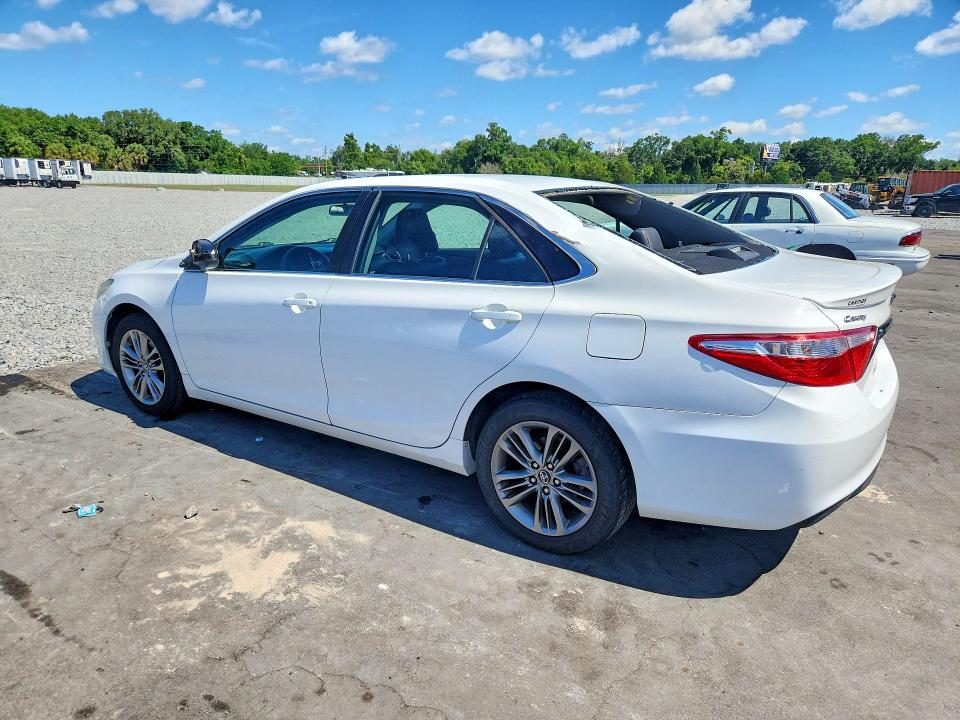 54081996 :رقم المزاد ، 4T1BF1FK8GU587391 vin ، 2016 Toyota Camry مزاد بيع