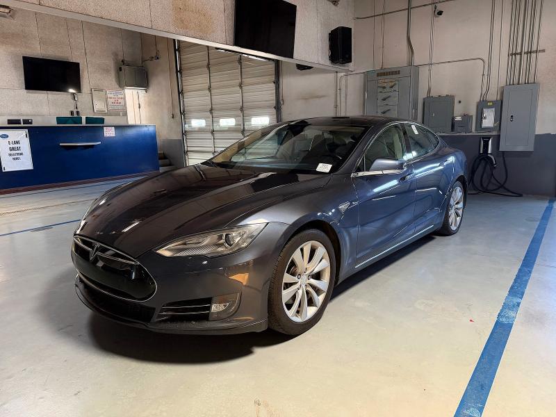 Продажа на аукционе авто 2014 Tesla Model S, vin: 5YJSA1H19EFP51597, номер лота: 53983076