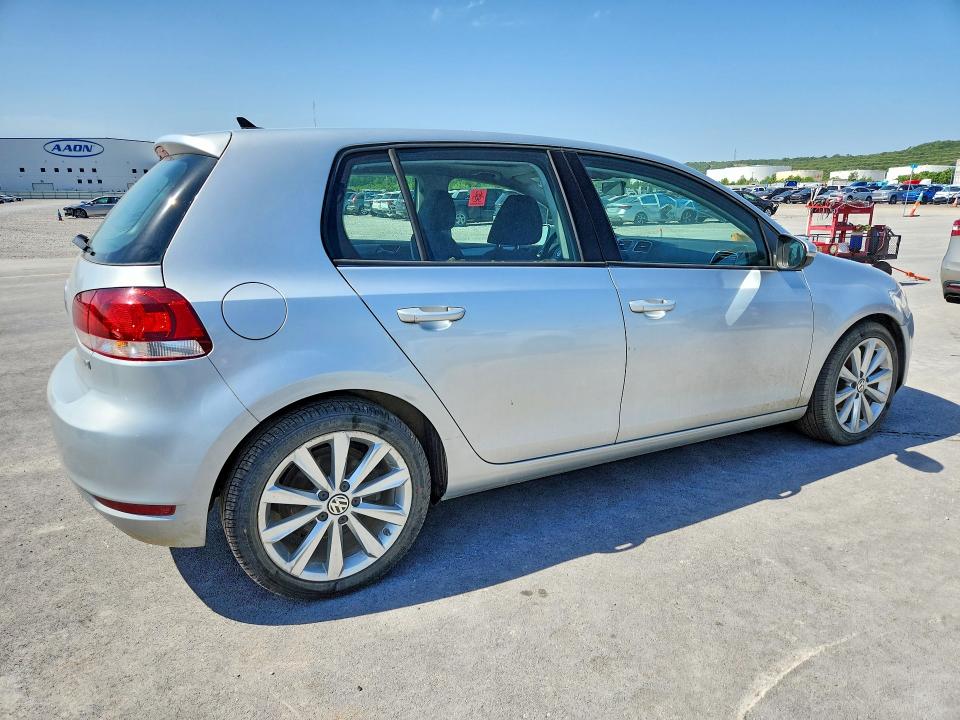 2013 Volkswagen Golf მანქანა იყიდება აუქციონზე, vin: WVWDM7AJ4DW029493, აუქციონის ნომერი: 50653146