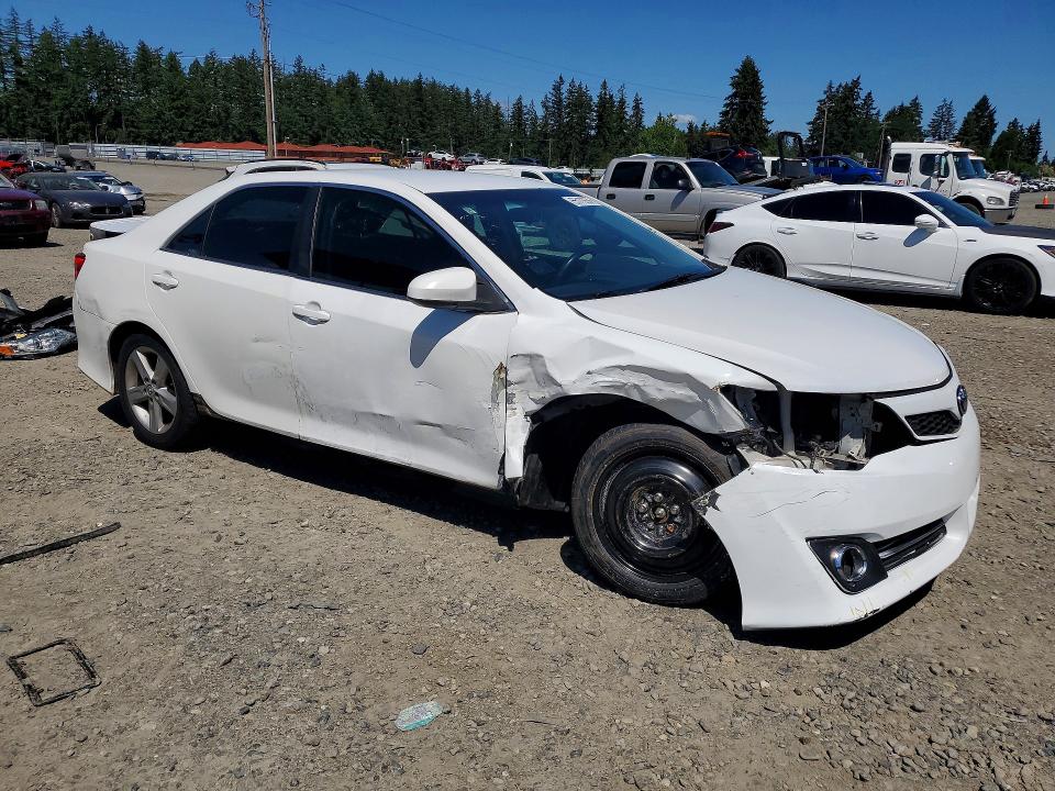 55173536 :رقم المزاد ، 4T1BF1FK5EU425733 vin ، 2014 Toyota Camry مزاد بيع