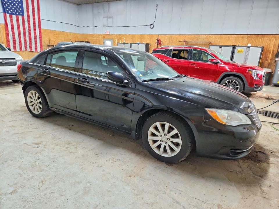 2011 Chrysler 200 მანქანა იყიდება აუქციონზე, vin: 1C3BC1FB4BN602327, აუქციონის ნომერი: 54582026