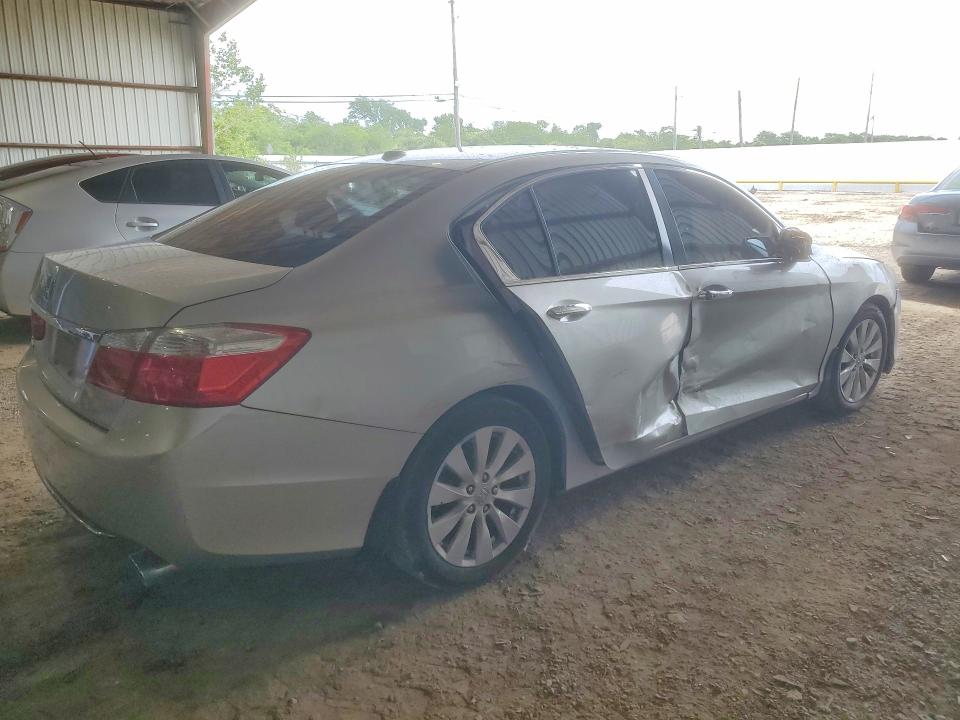 2015 Honda Accord მანქანა იყიდება აუქციონზე, vin: 1HGCR2F85FA105956, აუქციონის ნომერი: 53659276