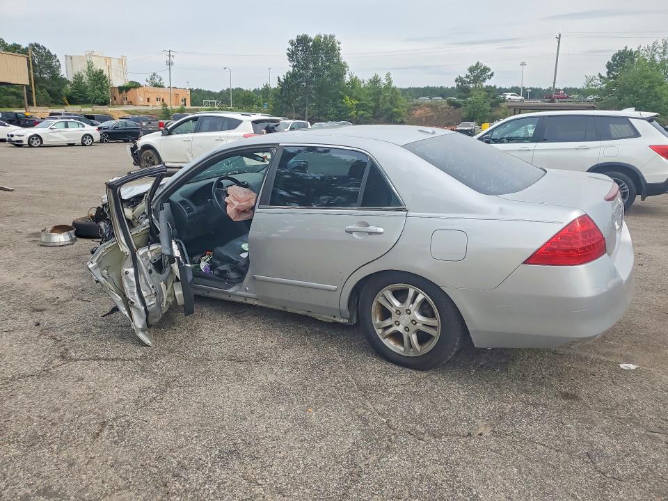 51921786 :رقم المزاد ، 1HGCM56887A041848 vin ، 2007 Honda Accord مزاد بيع