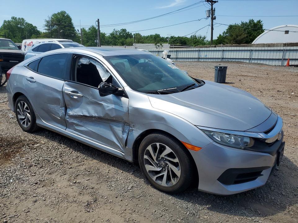 2018 Honda Civic მანქანა იყიდება აუქციონზე, vin: 2HGFC2F77JH580573, აუქციონის ნომერი: 54127326