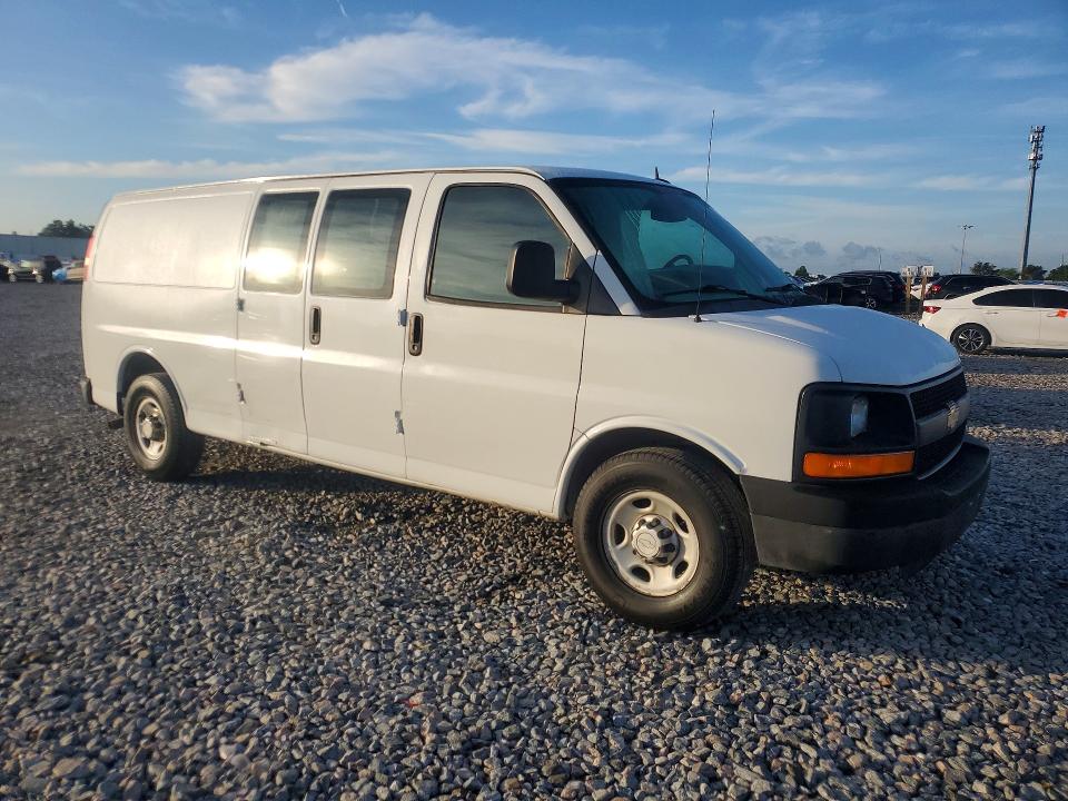 Продаж на аукціоні авто 2015 Chevrolet Express 2500, vin: 1GCWGGCBXF1102131, номер лоту: 54798326