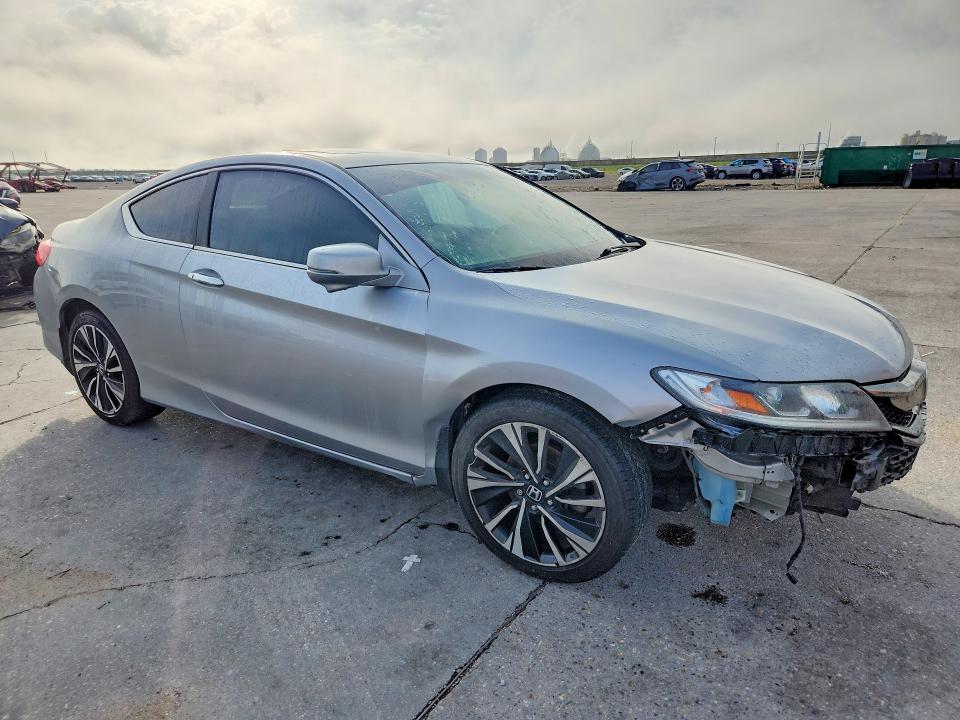 53243086 :رقم المزاد ، 1HGCT1B70HA006246 vin ، 2017 Honda Accord مزاد بيع