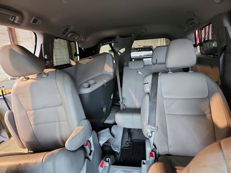 53874776 :رقم المزاد ، 5TDYZ3DC6JS954751 vin ، 2018 Toyota Sienna مزاد بيع