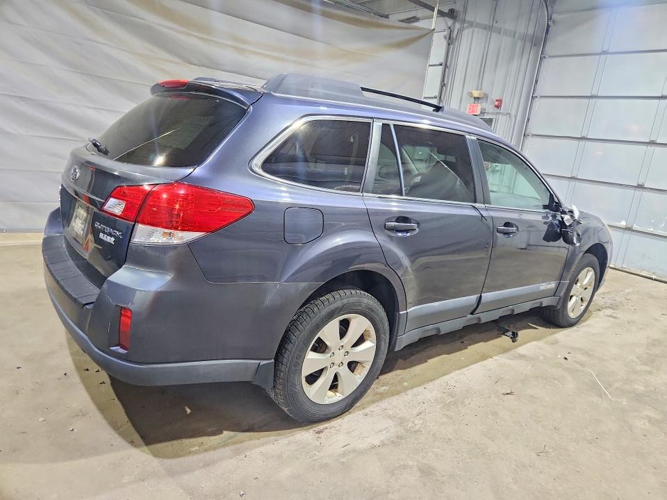 2010 Subaru Outback მანქანა იყიდება აუქციონზე, vin: 4S4BRBKC0A3371382, აუქციონის ნომერი: 52668246