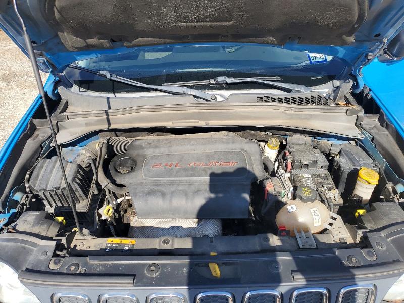 2015 Jeep Renegade მანქანა იყიდება აუქციონზე, vin: ZACCJAAT1FPC05595, აუქციონის ნომერი: 54467506