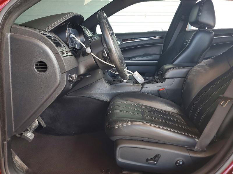 55444146 :رقم المزاد ، 2C3CCABG8JH140996 vin ، 2018 Chrysler 300 مزاد بيع