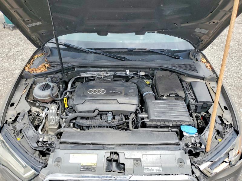 55464146 :رقم المزاد ، WAUE8GFFXG1040381 vin ، 2016 Audi A3 مزاد بيع