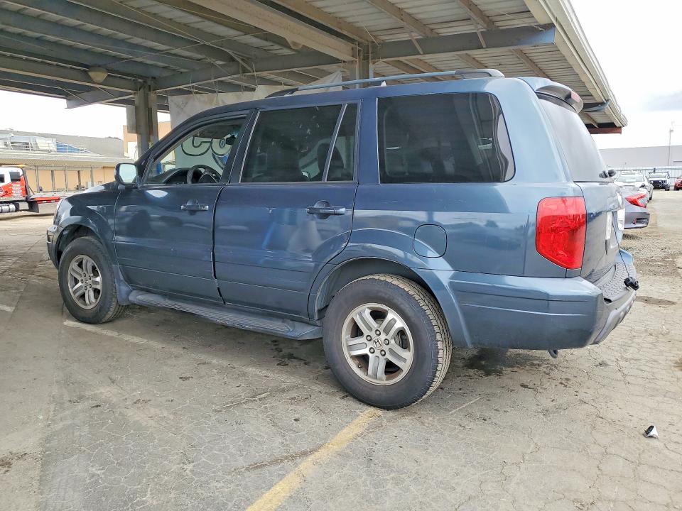 55602476 :رقم المزاد ، 2HKYF185X5H547035 vin ، 2005 Honda Pilot مزاد بيع