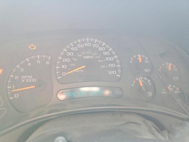 2004 Gmc Yukon მანქანა იყიდება აუქციონზე, vin: 1GKEC13V54R277713, აუქციონის ნომერი: 55614736