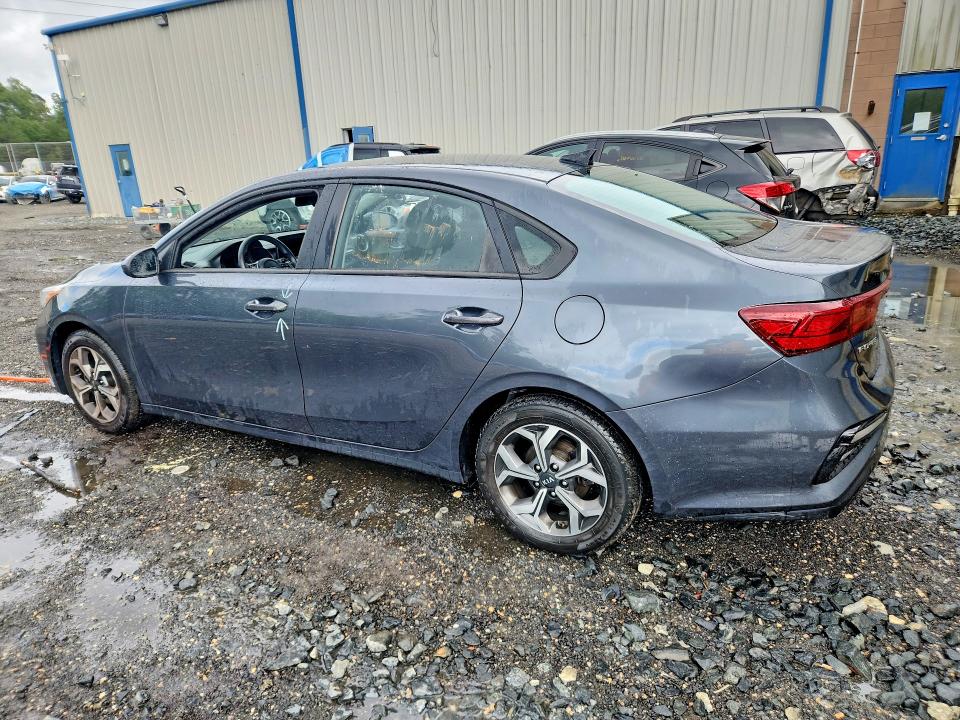 2021 Kia Forte მანქანა იყიდება აუქციონზე, vin: 3KPF24AD0ME313463, აუქციონის ნომერი: 55247316