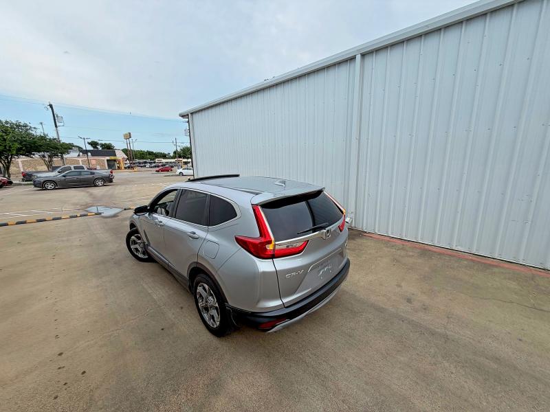 Продаж на аукціоні авто 2018 Honda Cr-v, vin: 7FARW2H86JE045642, номер лоту: 55645216