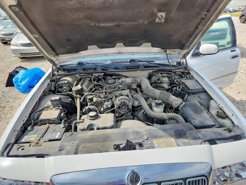 2002 Mercury Grand Marquis მანქანა იყიდება აუქციონზე, vin: 2MEFM74W62X633577, აუქციონის ნომერი: 53526266