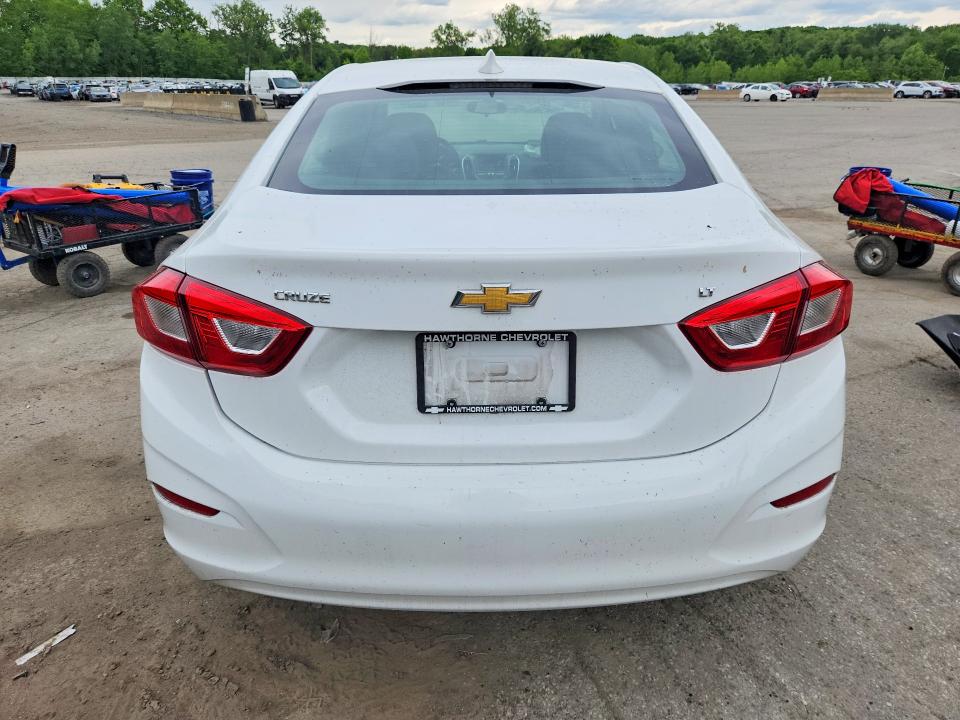 54905566 :رقم المزاد ، 1G1BE5SM0H7276858 vin ، 2017 Chevrolet Cruze مزاد بيع